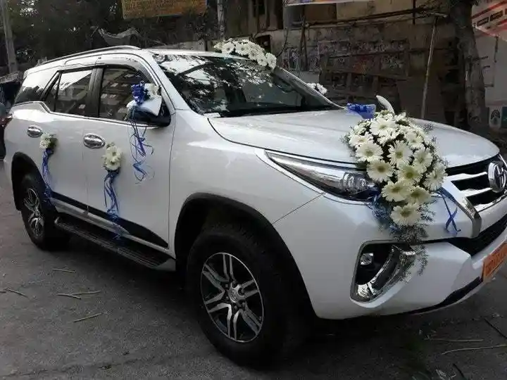 fortuner luxury car for rent wedding